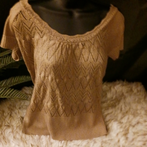 Taupe short sleeve lightweight top - Picture 1 of 8